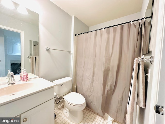 2206 Greywing St, Woodbridge, VA 22191 - full bath with vanity, toilet, and curtained shower