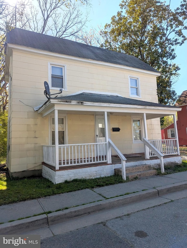 405 Poplar St, Salisbury, MD 21804 - view of front of home with a shingled roof and covered porch