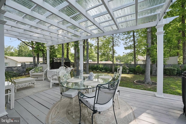 13003 Standish Ct, Woodbridge, VA 22192 - sunroom / solarium with outdoor dining area