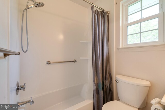 13830 Lord Fairfax Pl, Upper Marlboro, MD 20772 - bathroom featuring toilet and shower / bath combo with shower curtain