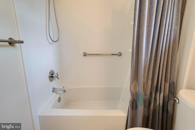 13830 Lord Fairfax Pl, Upper Marlboro, MD 20772 - bathroom with shower / bath combination with curtain and toilet
