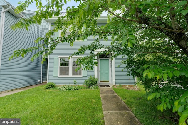 13830 Lord Fairfax Pl, Upper Marlboro, MD 20772 - view of front of house with a front yard