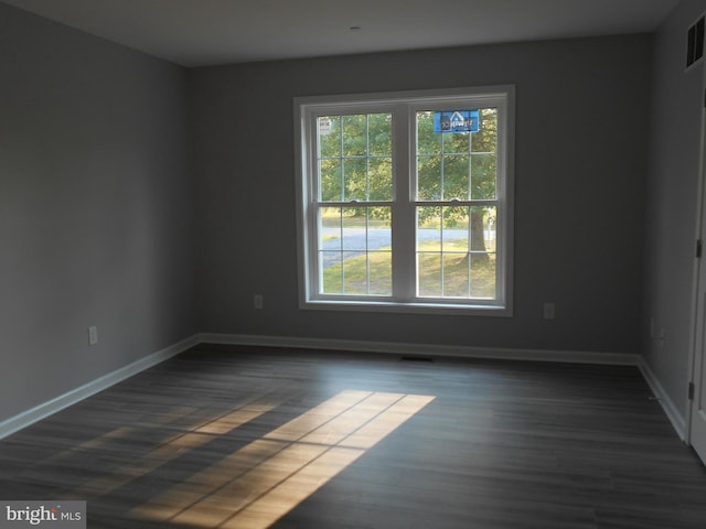 6271 Solomons Cir, Hurlock, MD 21643 - empty room with dark wood-type flooring and baseboards