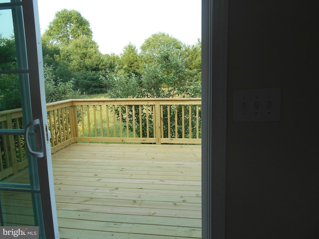 6271 Solomons Cir, Hurlock, MD 21643 - view of deck