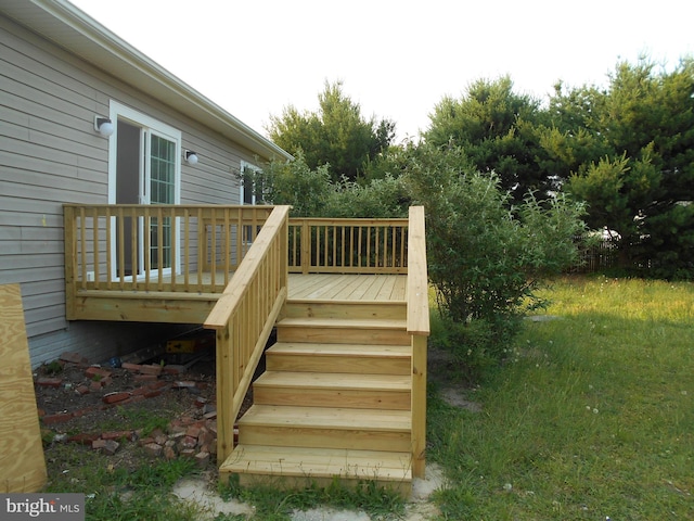 6271 Solomons Cir, Hurlock, MD 21643 - deck with stairs
