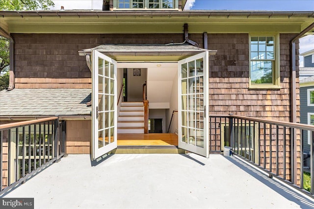 view of property entrance
