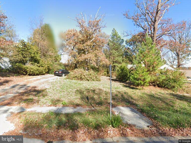 2608 Beacon Hill Rd, Alexandria, VA 22306
