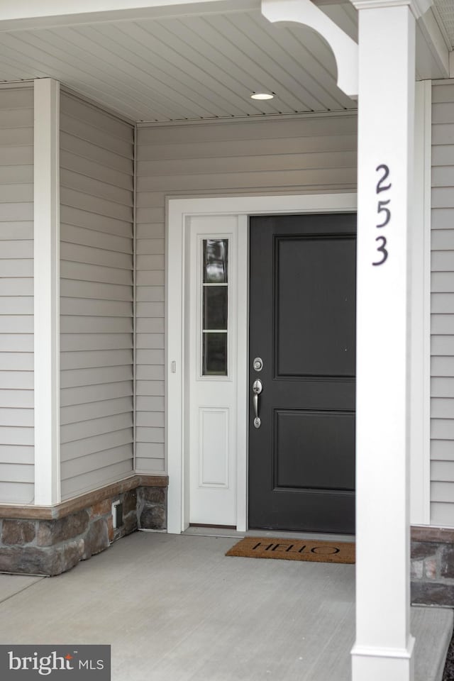 view of property entrance