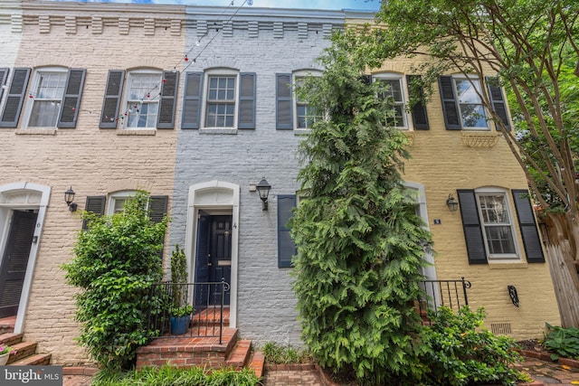 view of townhome / multi-family property
