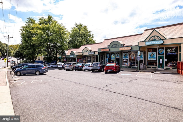6531 Washington Blvd, Arlington, VA 22205 - view of commercial location with uncovered parking