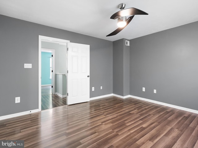 34 Dovetree Dr, Newark, DE 19713 - unfurnished room featuring a ceiling fan, baseboards, and dark wood-style floors