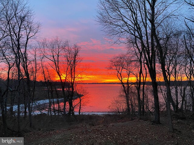 70 River Ln, Delanco, NJ 08075 - water view