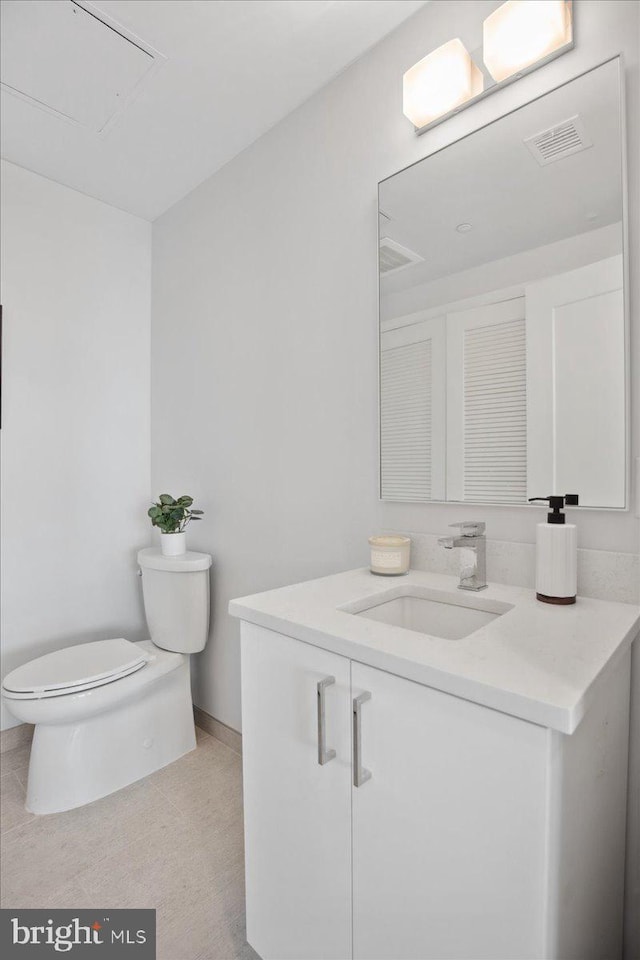 923 V St NW Unit 601, Washington, DC 20001 - bathroom with toilet and vanity