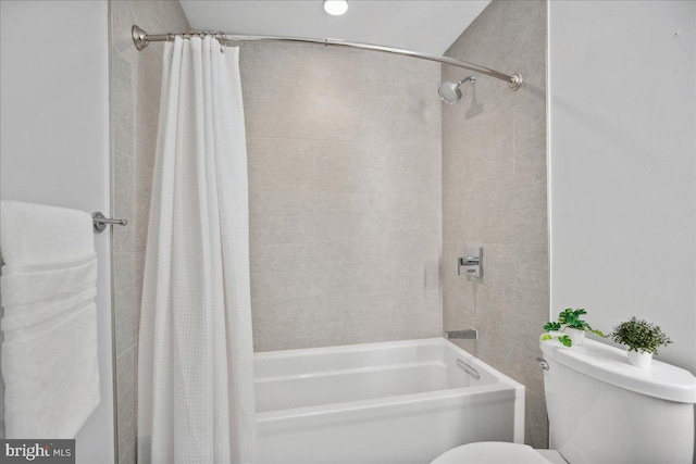 923 V St NW Unit 601, Washington, DC 20001 - bathroom featuring toilet and shower / bathtub combination with curtain