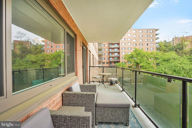 4201 Cathedral Ave NW Unit 616W, Washington, DC 20016 - view of balcony