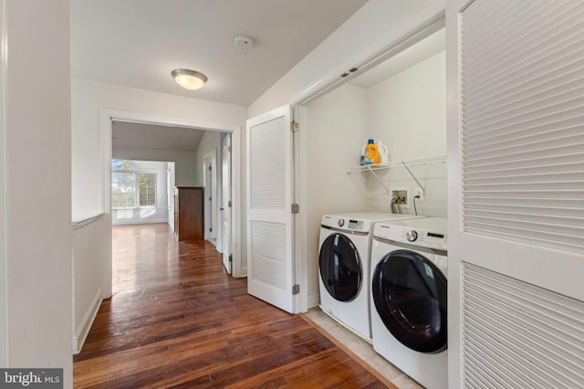 4102 Chariot Way, Upper Marlboro, MD 20772 - laundry room featuring washing machine and clothes dryer, hardwood / wood-style floors, and baseboards