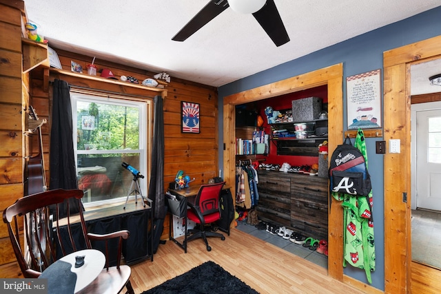 2 Heights Ct, Ruther Glen, VA 22546 - office area with ceiling fan and wood finished floors