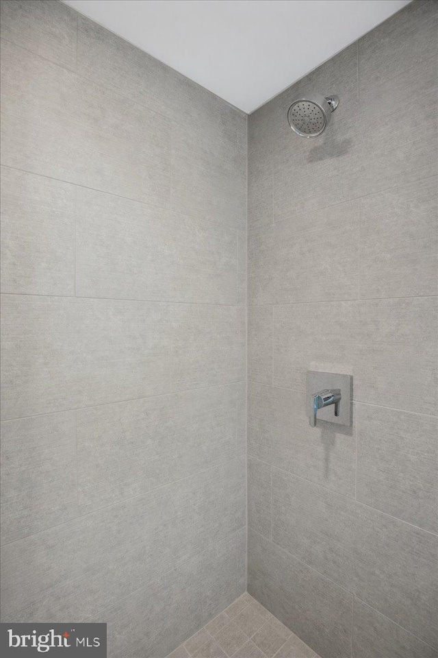 923 V St NW Unit 602, Washington, DC 20001 - full bath featuring a tile shower