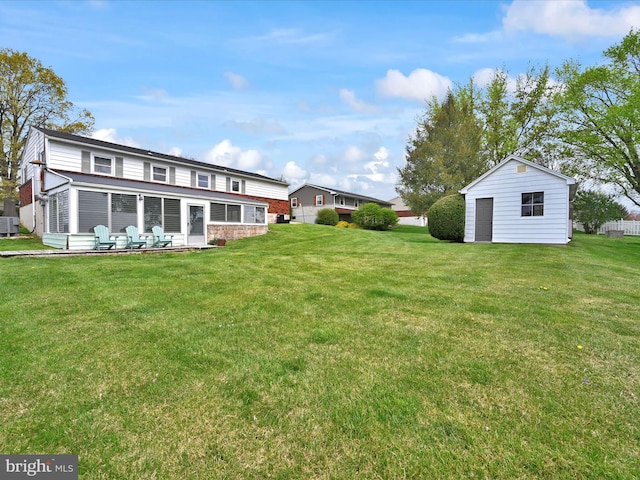 218 W Franklin Ave, Myerstown, PA 17067 - view of yard featuring an outbuilding