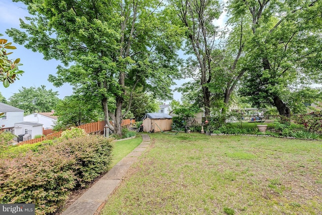 7202 Good Luck Rd, Lanham, MD 20706 - view of yard featuring a shed and an outdoor structure