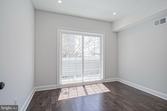 2326 Gerritt St, Philadelphia, PA 19146 - spare room with visible vents, recessed lighting, dark wood finished floors, and baseboards