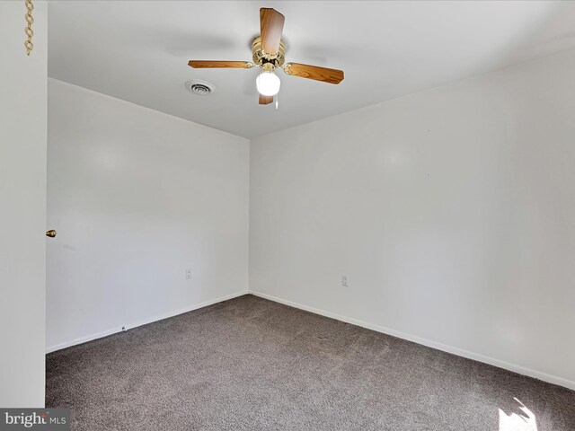 917 Houtztown Rd, Myerstown, PA 17067 - carpeted empty room featuring visible vents, a ceiling fan, and baseboards