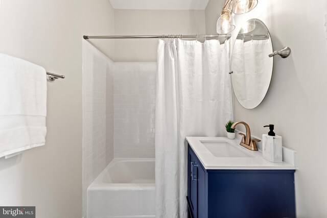 1527 Park Rd NW Unit 302, Washington, DC 20010 - full bath with vanity and shower / bathtub combination with curtain