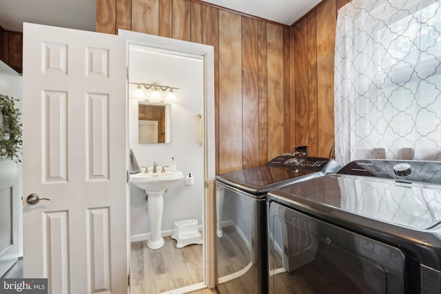 595 Tabernacle Rd, Medford, NJ 08055 - washroom with washing machine and clothes dryer, wood finished floors, baseboards, and wooden walls