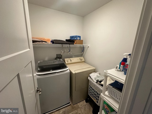 13 Verbena Dr, Lancaster, PA 17602 - laundry area featuring laundry area and washer and clothes dryer