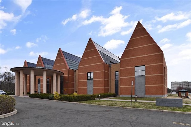 view of building exterior