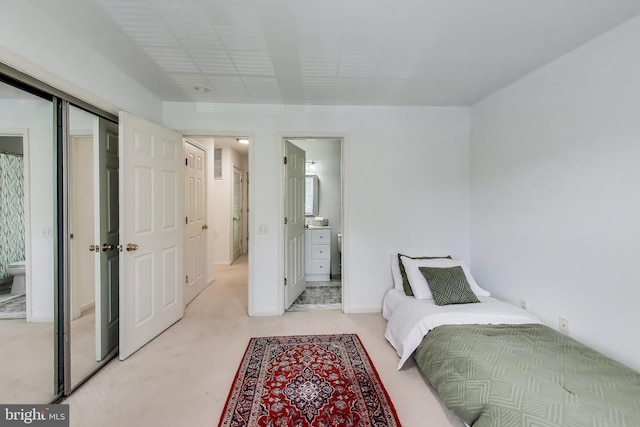 5922 Terrapin Pl Unit 5922, Alexandria, VA 22310 - carpeted bedroom featuring ensuite bath