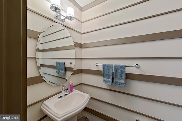 52 Primrose Hill Ln, Annapolis, MD 21403 - bathroom with a sink
