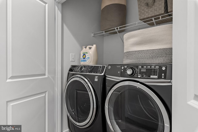 52 Primrose Hill Ln, Annapolis, MD 21403 - washroom with washing machine and clothes dryer