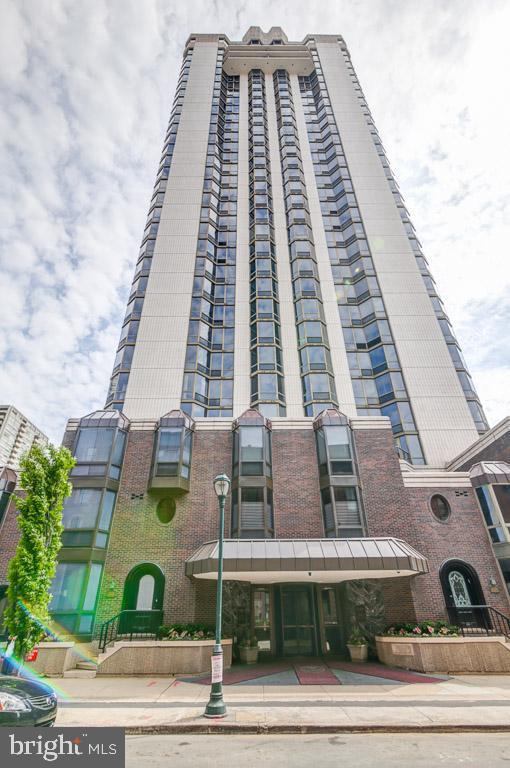 2020 Walnut St Unit 21K, Philadelphia, PA 19103 - view of building exterior