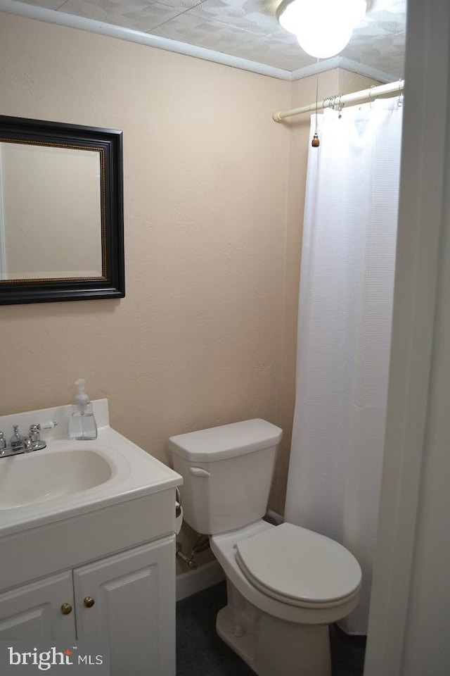 1837 Watson Rd, Abington, PA 19001 - bathroom with curtained shower, vanity, and toilet
