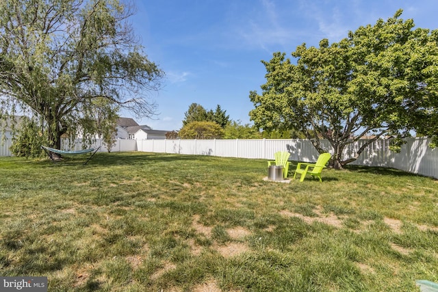 view of yard featuring fence