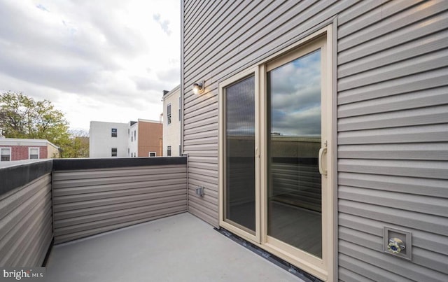 727 N 39th St, Philadelphia, PA 19104 - view of balcony
