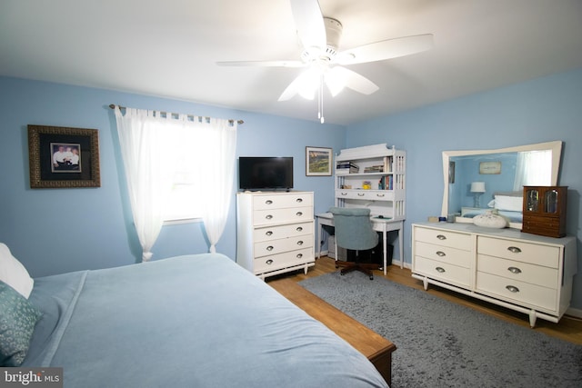 5 Gailridge Ct, Lutherville Timonium, MD 21093 - bedroom featuring dark wood-type flooring and ceiling fan
