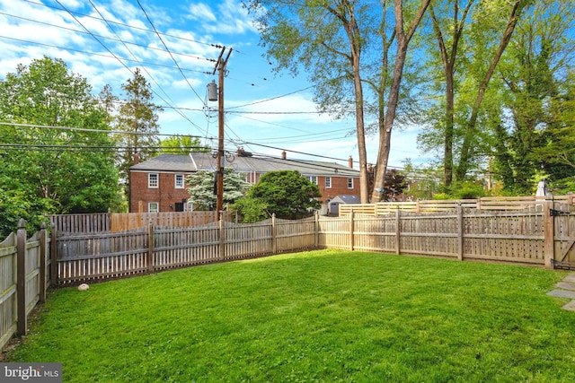 110 Murdock Rd, Baltimore, MD 21212 - view of yard