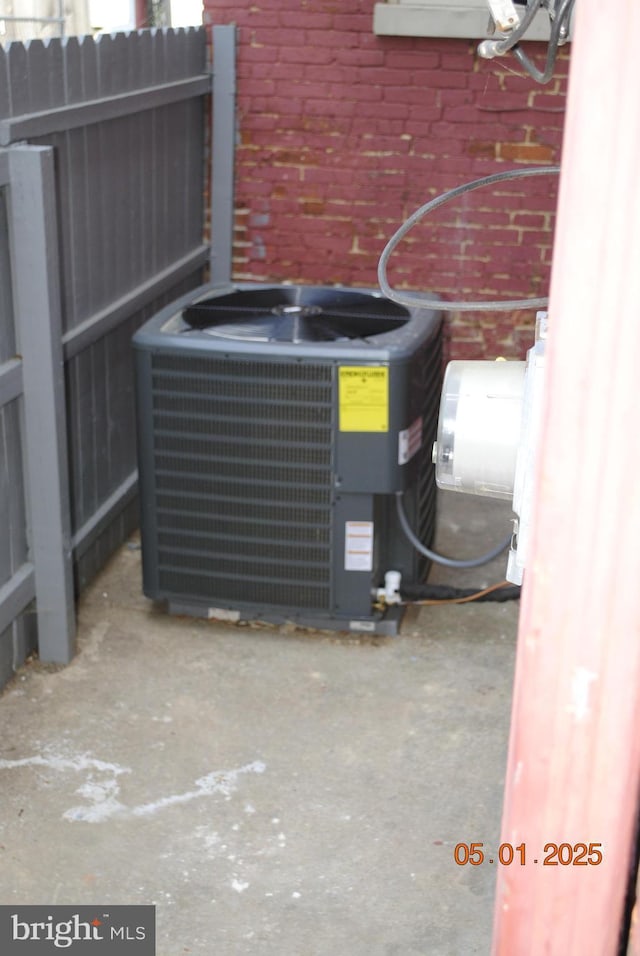 816 S Beaver St, York, PA 17403 - exterior view of cooling unit and brick siding