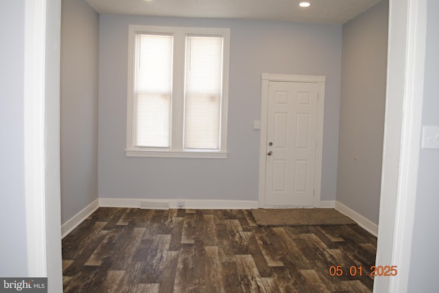 816 S Beaver St, York, PA 17403 - unfurnished room with wood finished floors, baseboards, and recessed lighting