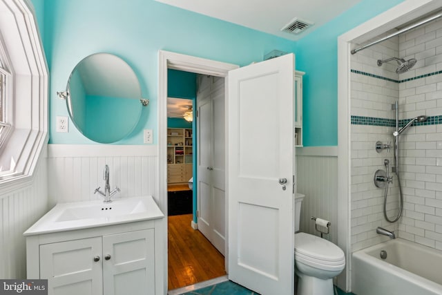 33 Rosedale Rd, Princeton, NJ 08540 - full bathroom with toilet, shower / washtub combination, visible vents, wainscoting, and ceiling fan