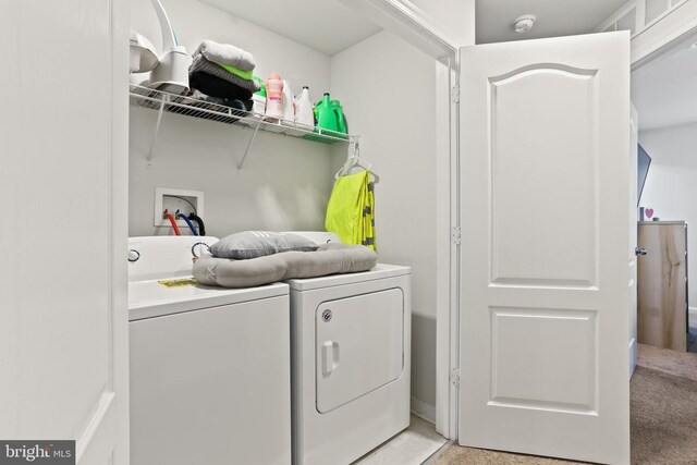209 Sheridan St, Taneytown, MD 21787 - washroom featuring washer and dryer