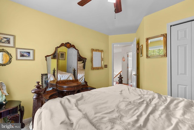 bedroom featuring a ceiling fan