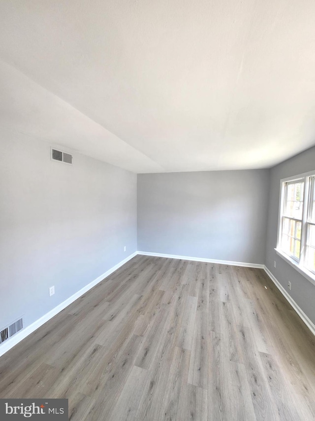119 Hickok Cir, Fredericksburg, VA 22401 - unfurnished room featuring baseboards, visible vents, and light wood finished floors