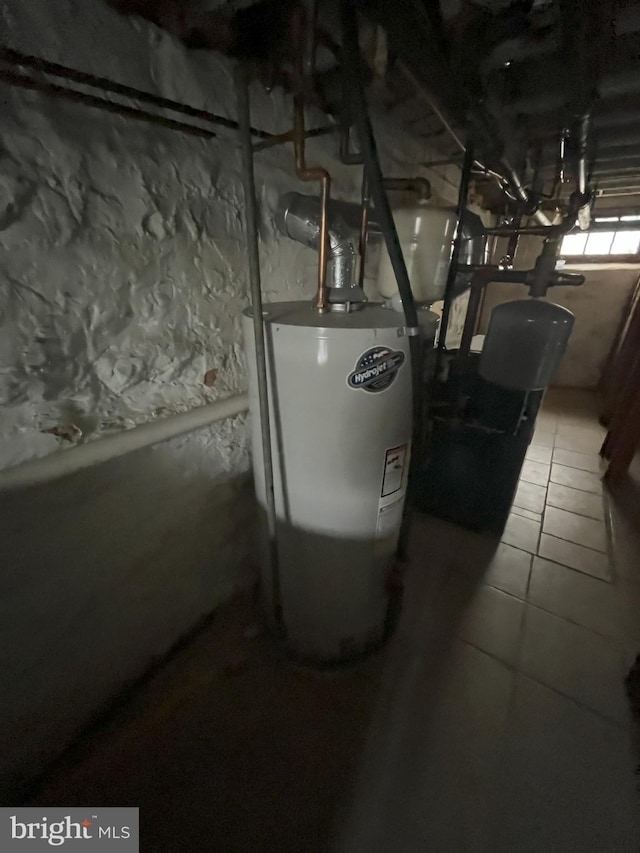 3314 Egerton Rd, Baltimore, MD 21215 - utilities with water heater