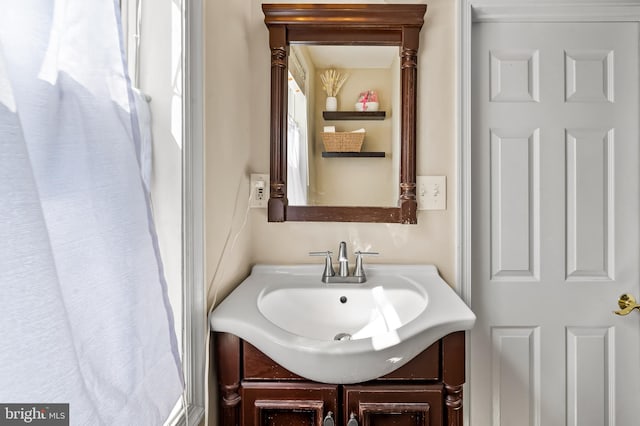 bathroom with vanity