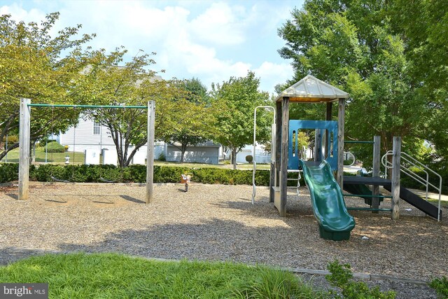 13901 Chatterly Pl, Germantown, MD 20874 - view of community jungle gym