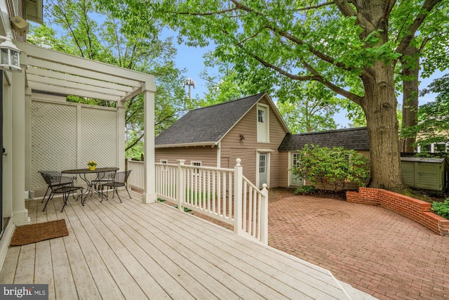 6763 25th St N, Arlington, VA 22213 - deck with outdoor dining space and a pergola