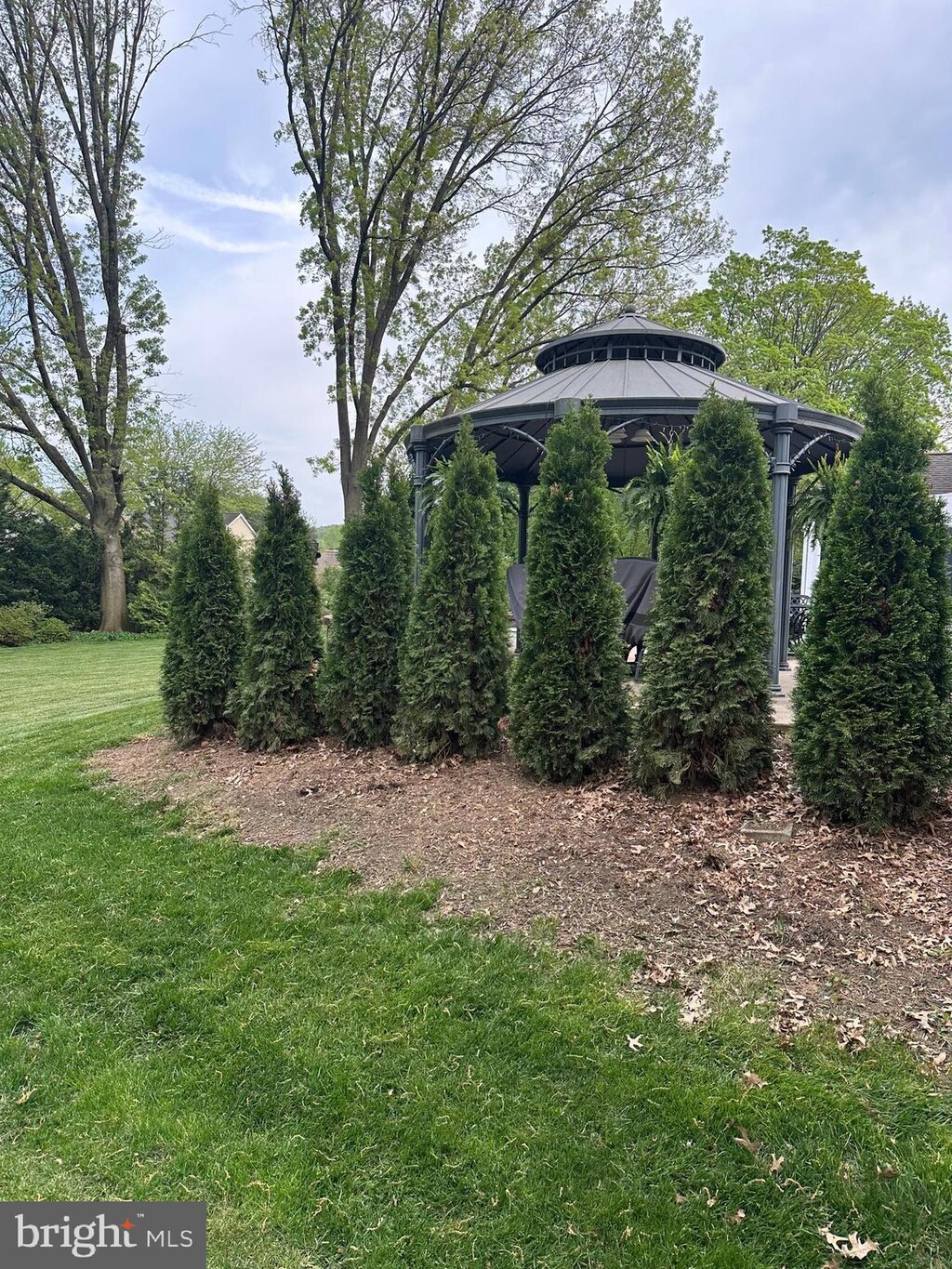 view of yard featuring a gazebo